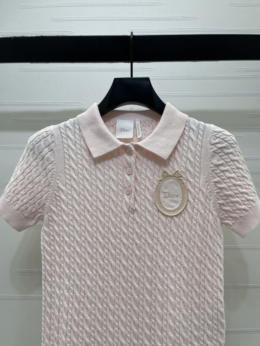 Women's short sleeves